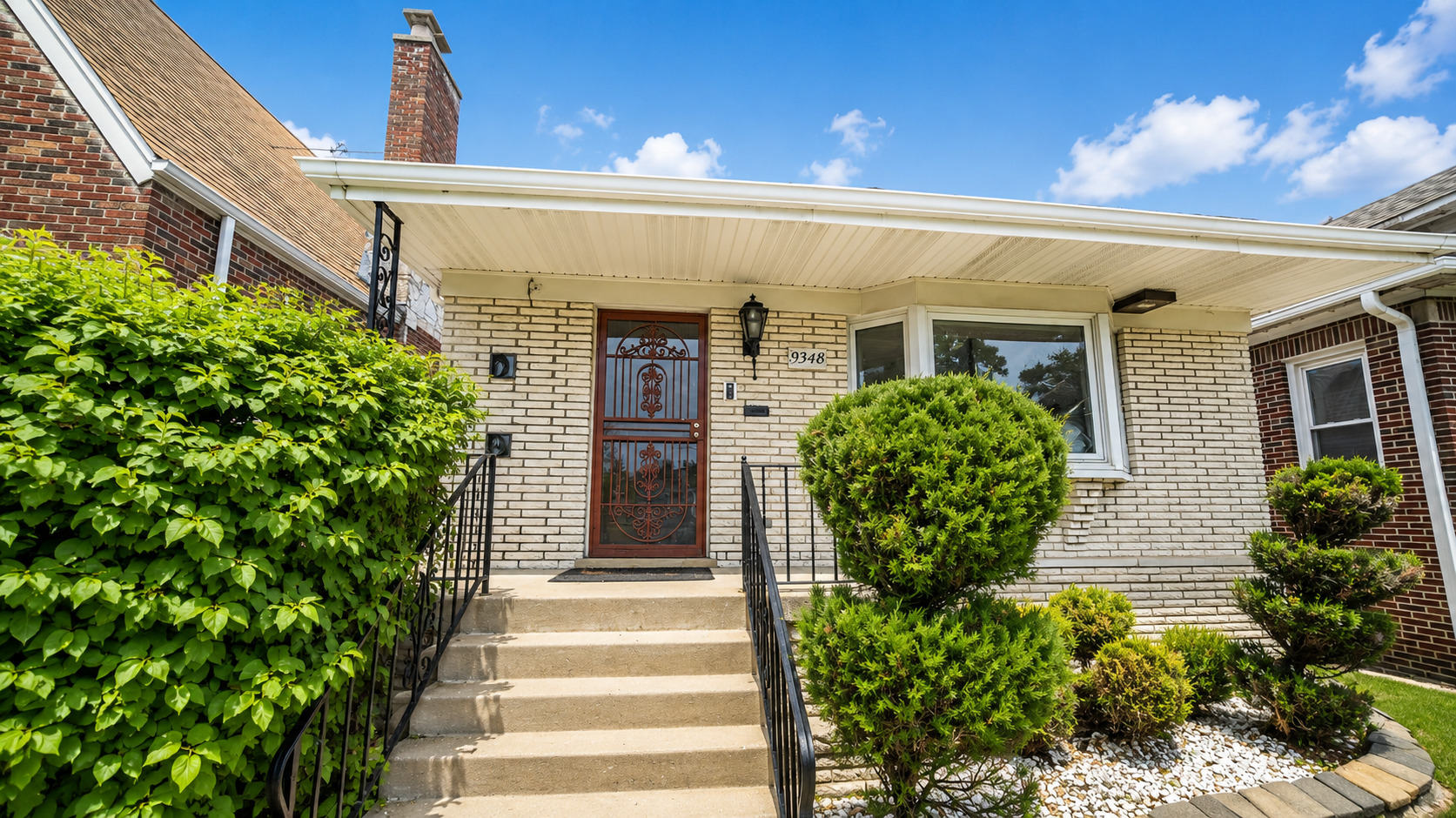 9348 S Michigan Avenue Property Photo 2
