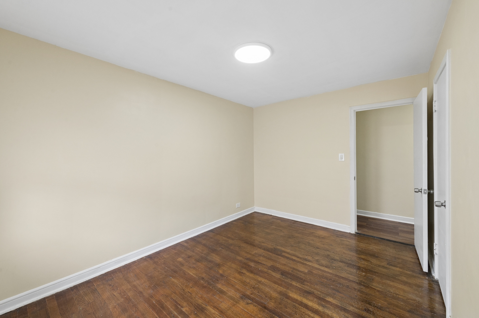 6547 N California Avenue 2n Property Photo 11