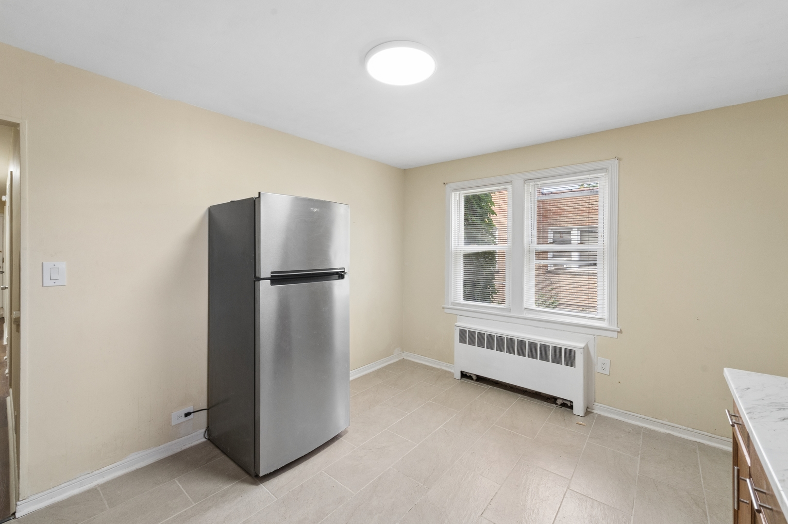 6547 N California Avenue 2n Property Photo 13