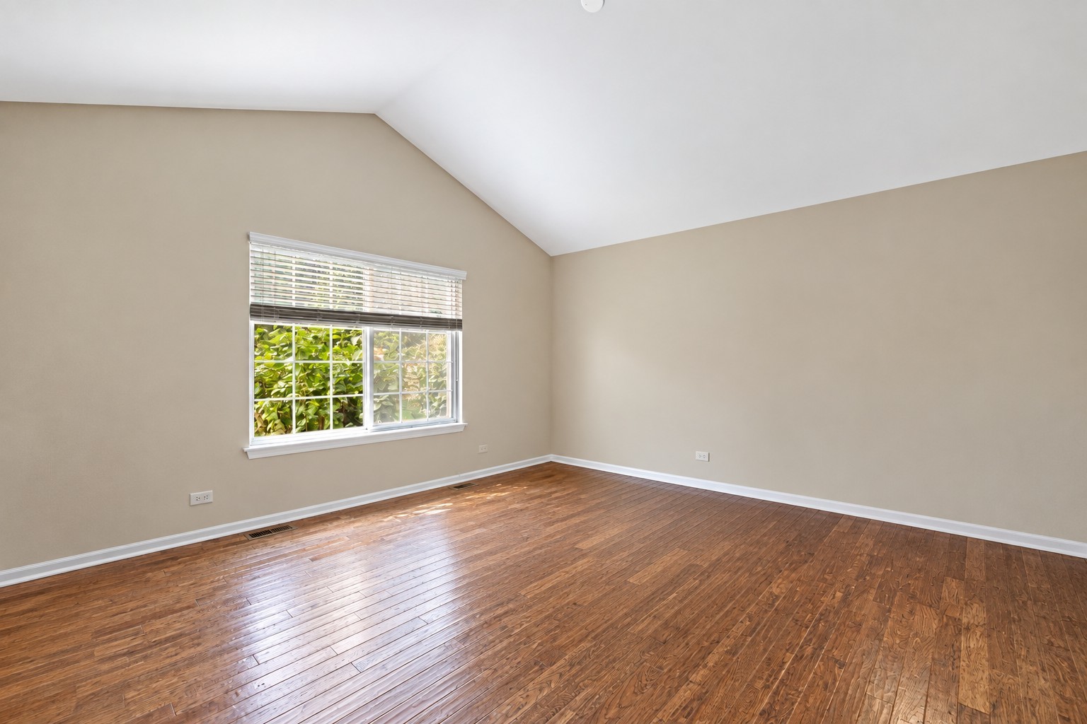 1352 Evergreen Lane Property Photo 19