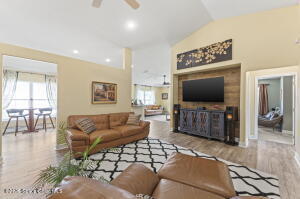 881 Mandarin Drive Property Photo 17