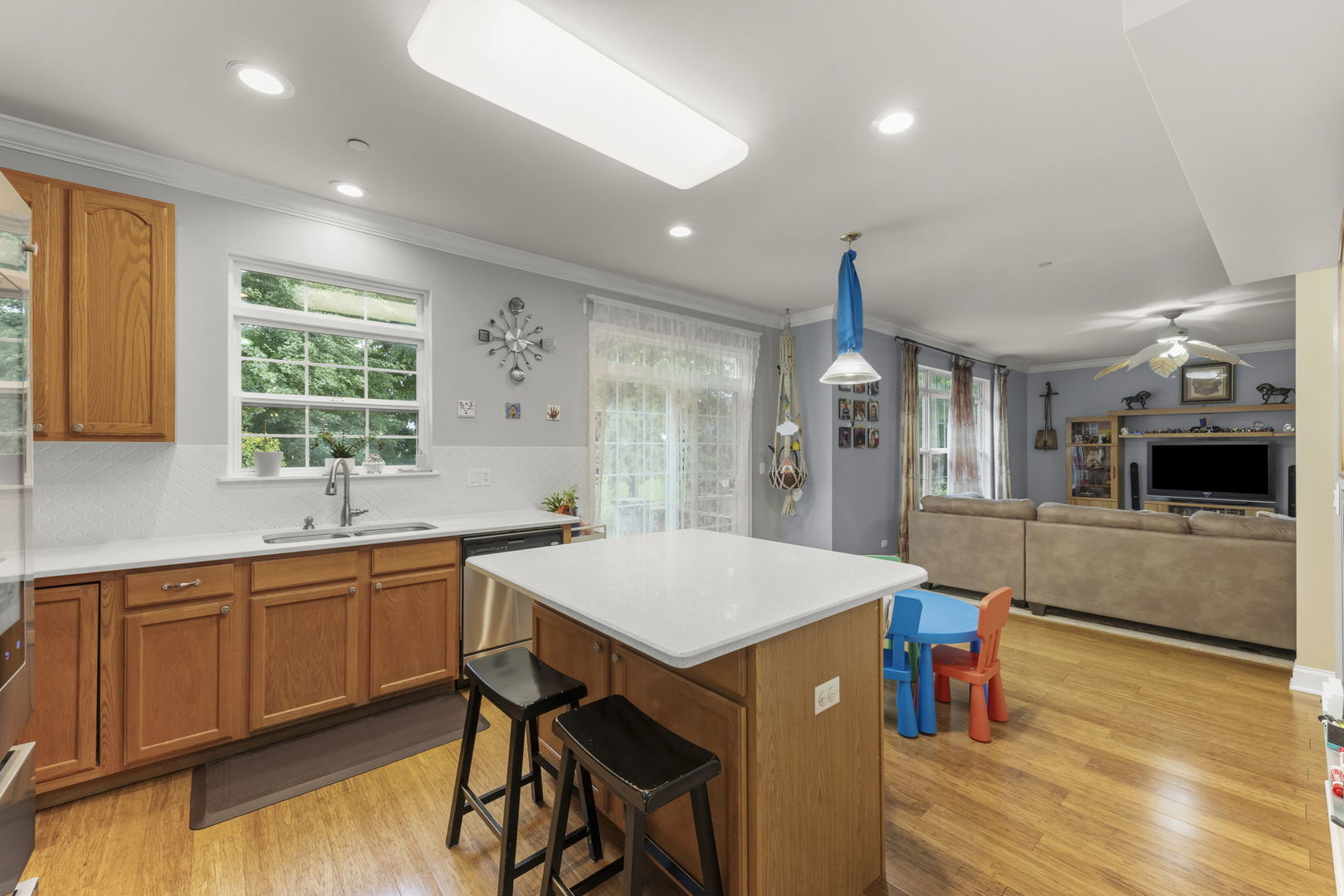 5961 Mackinac Lane Property Photo 8