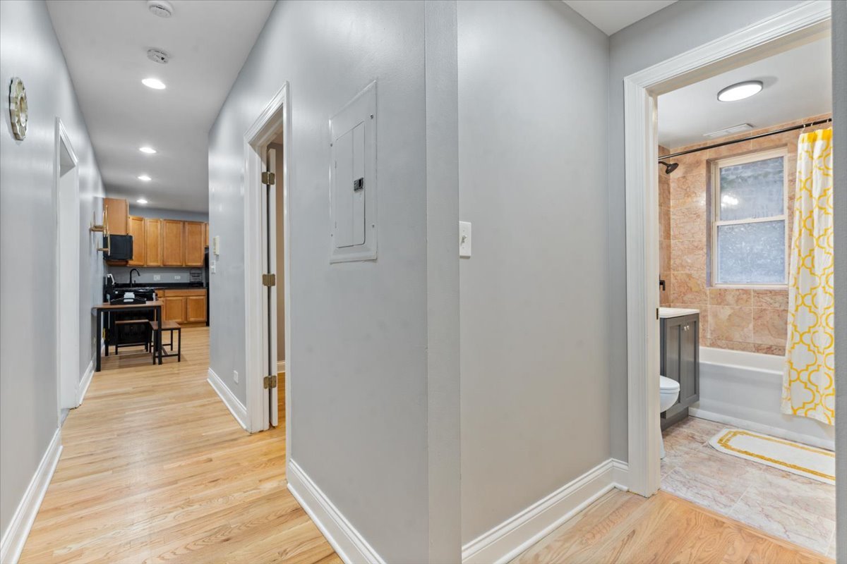 6812 N Wayne Avenue 3e Property Photo 12