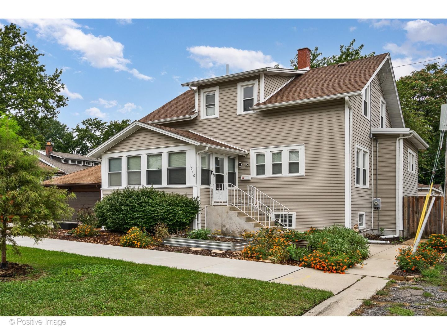 1540 W 105th Street Property Photo 1