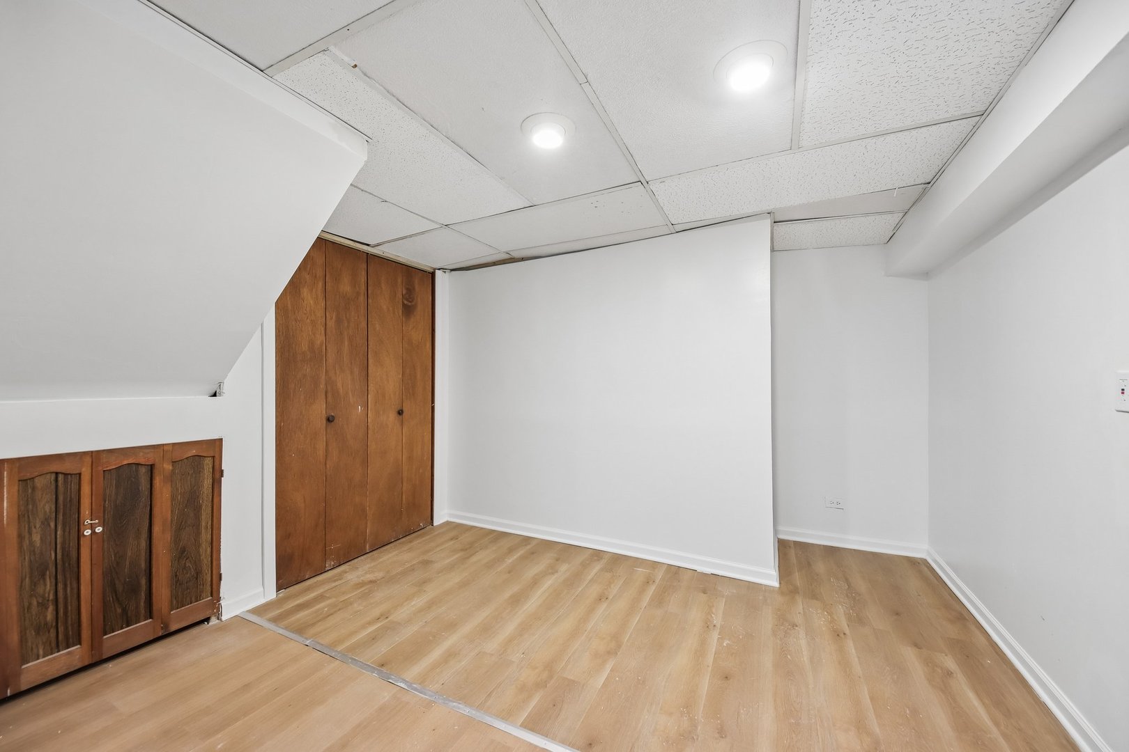 105 W Dover Drive Property Photo 35