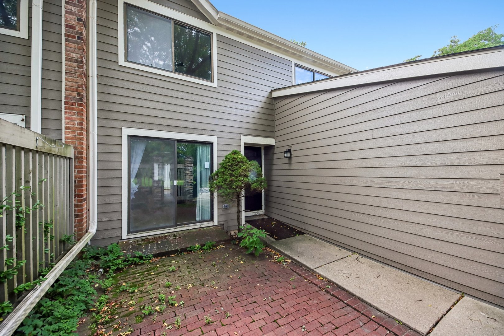 105 W Dover Drive Property Photo 40