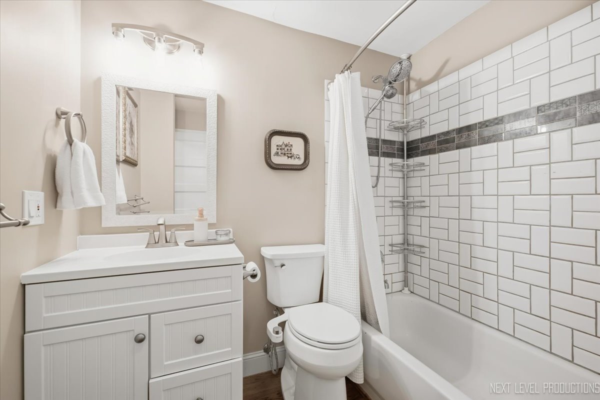 5900 Oakwood Drive 1j Property Photo 17