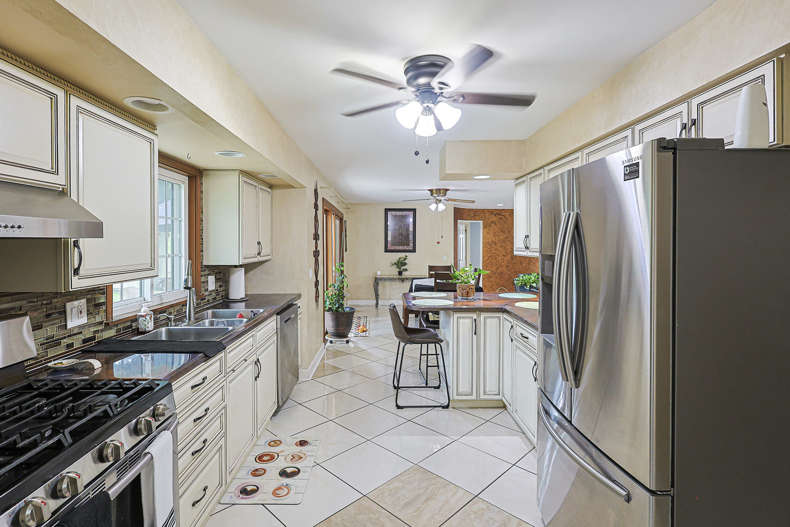 1431 Maple Lane Property Photo 15