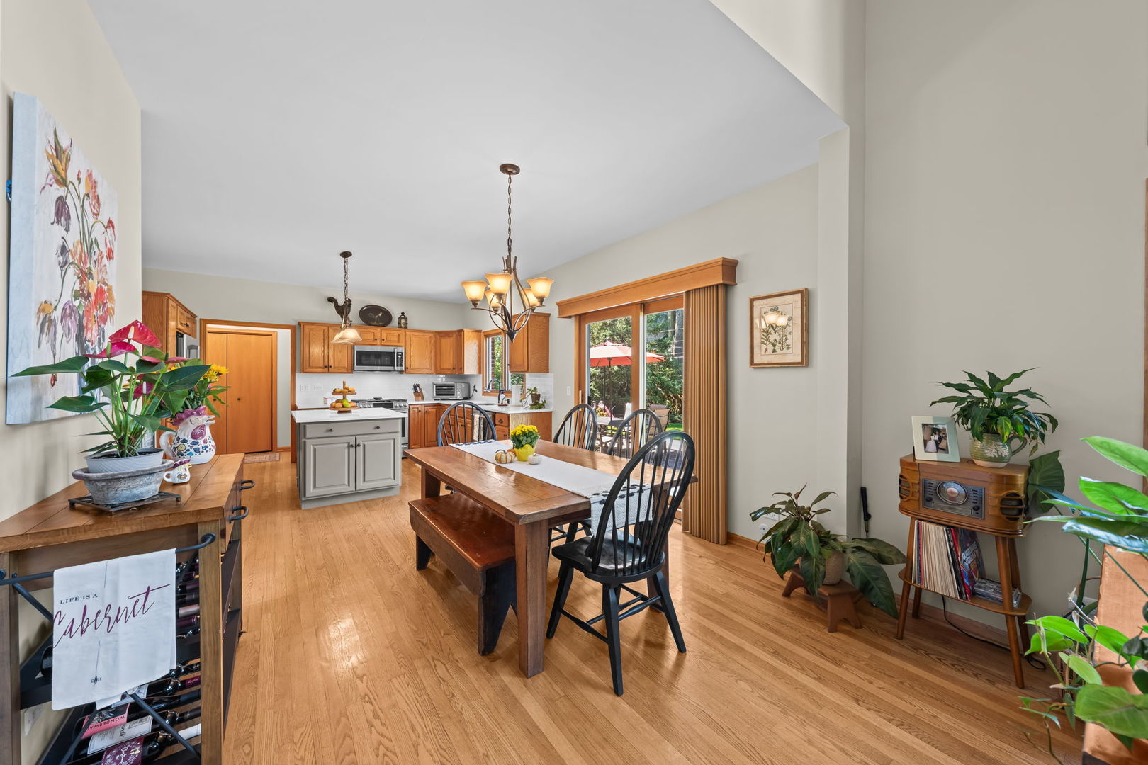 1216 N Yale Avenue Property Photo 20
