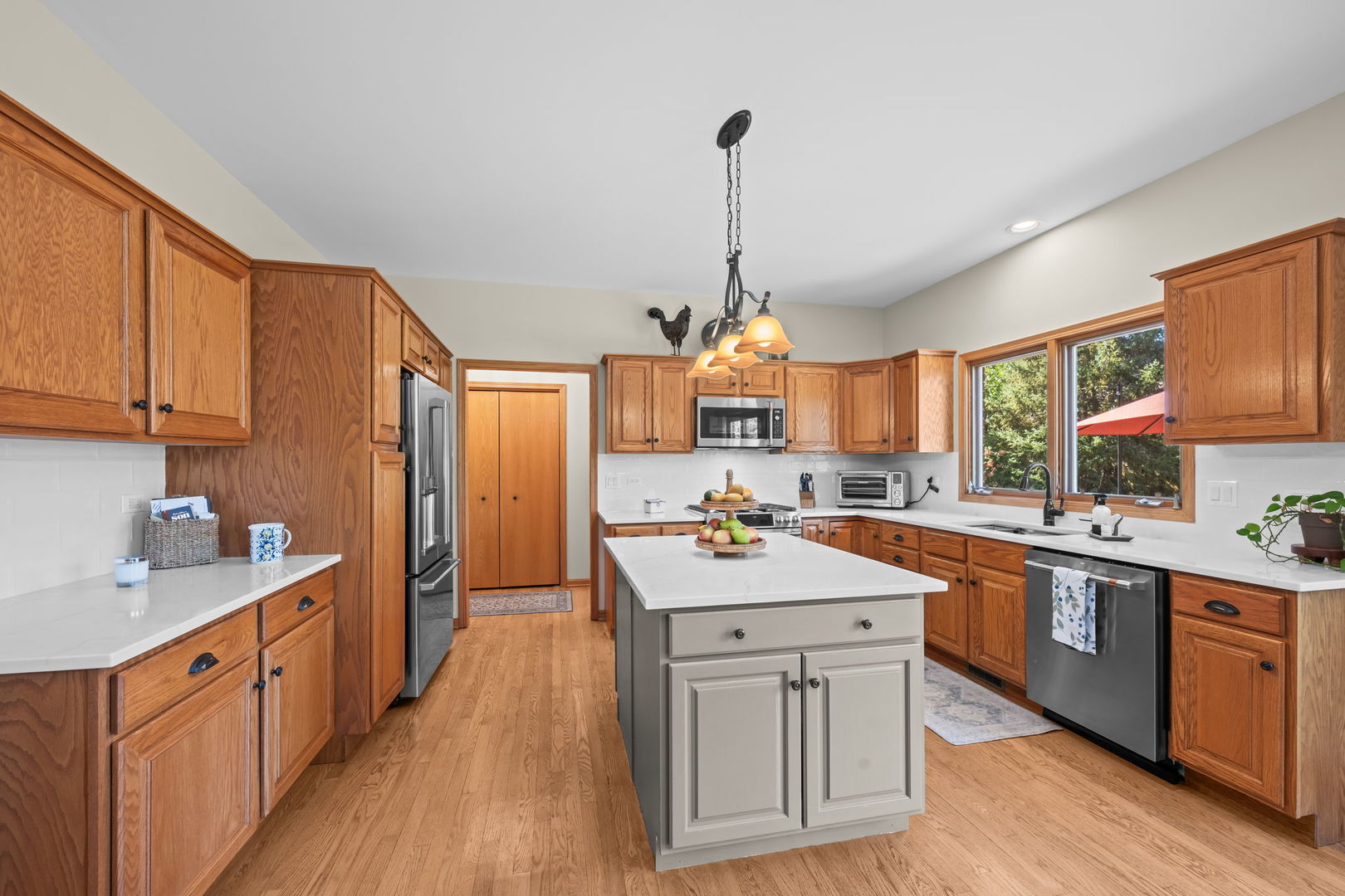 1216 N Yale Avenue Property Photo 21