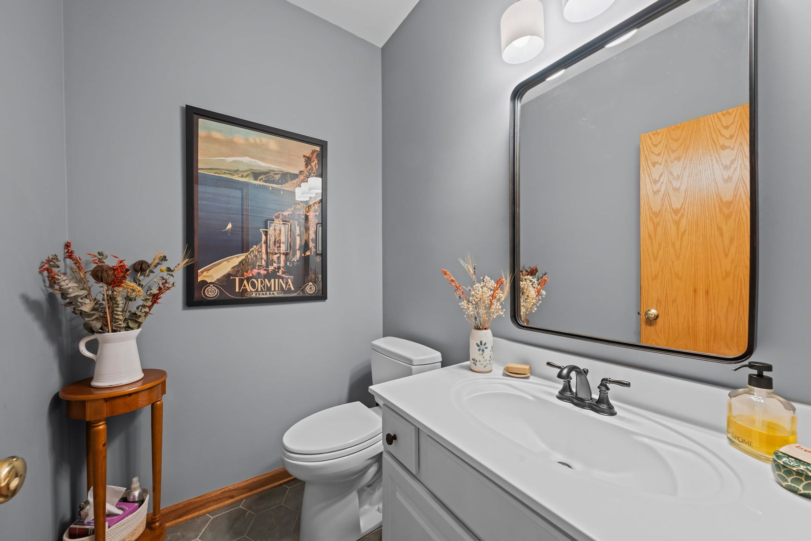 1216 N Yale Avenue Property Photo 25