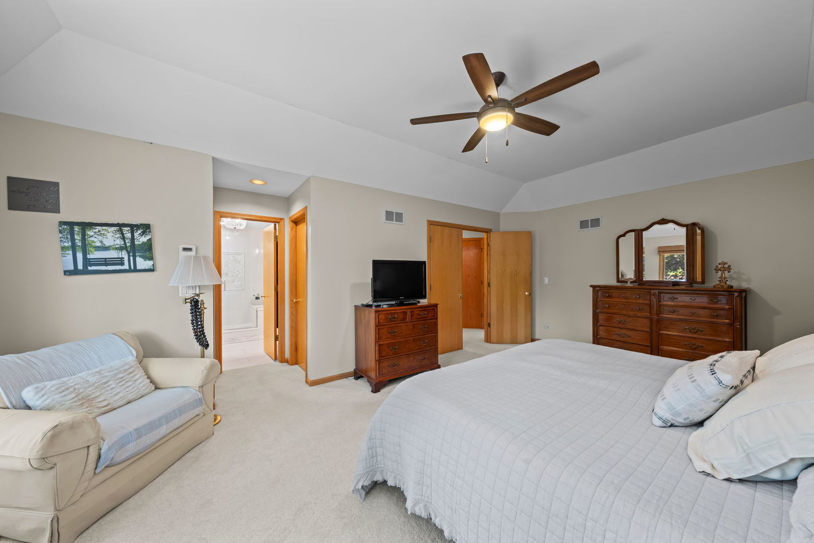 1216 N Yale Avenue Property Photo 30