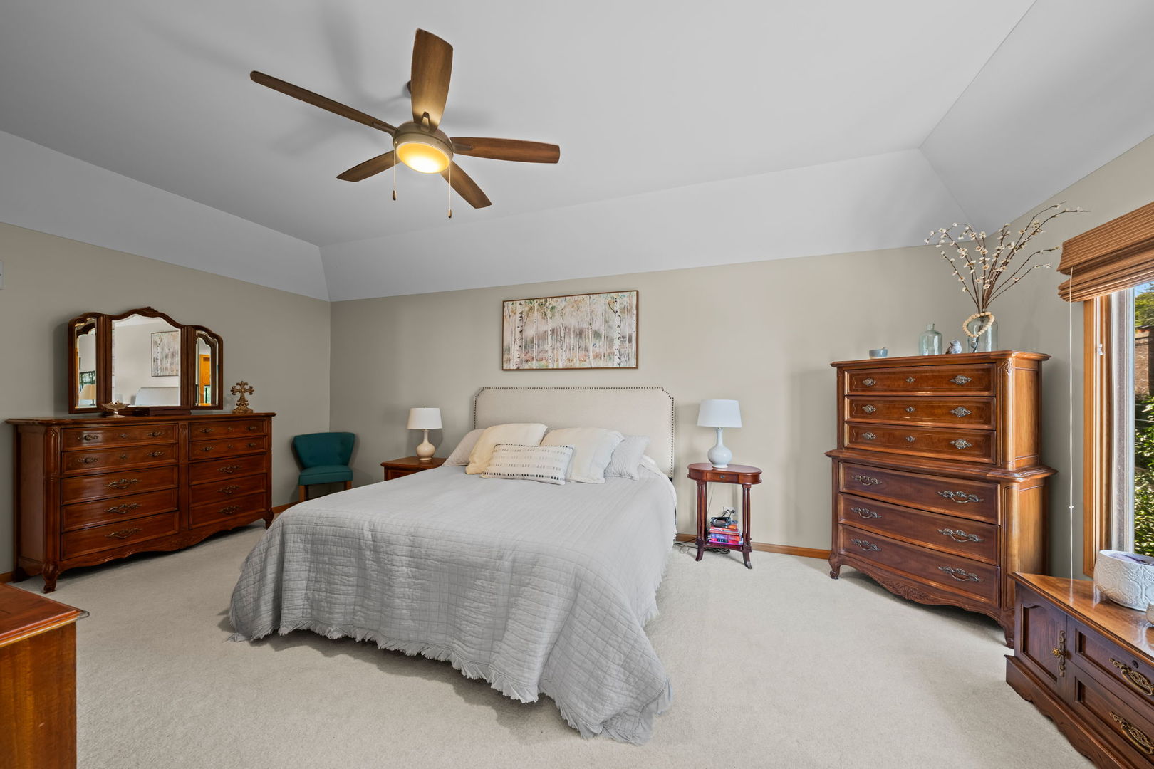 1216 N Yale Avenue Property Photo 31