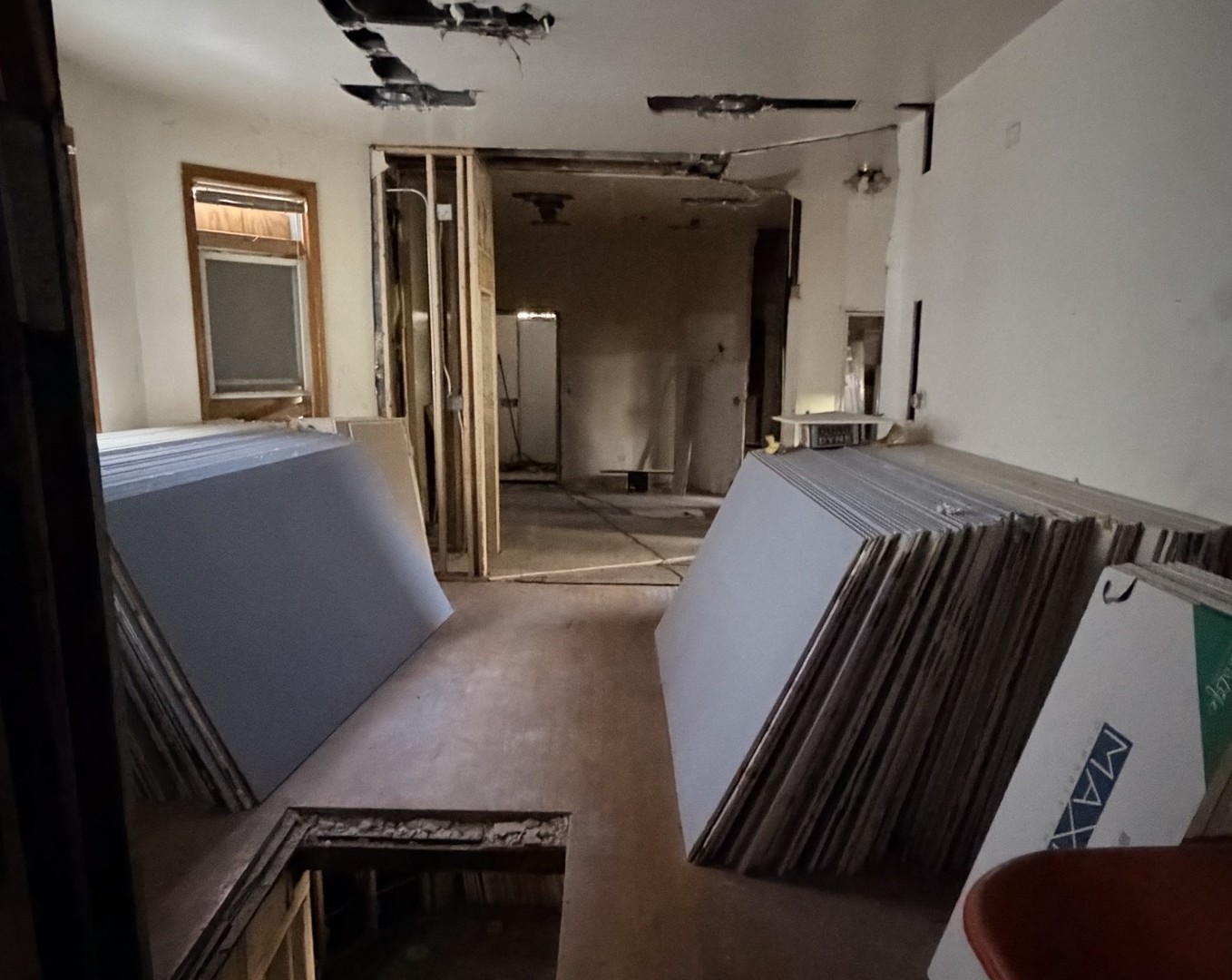 529 W Englewood Avenue Property Photo 3