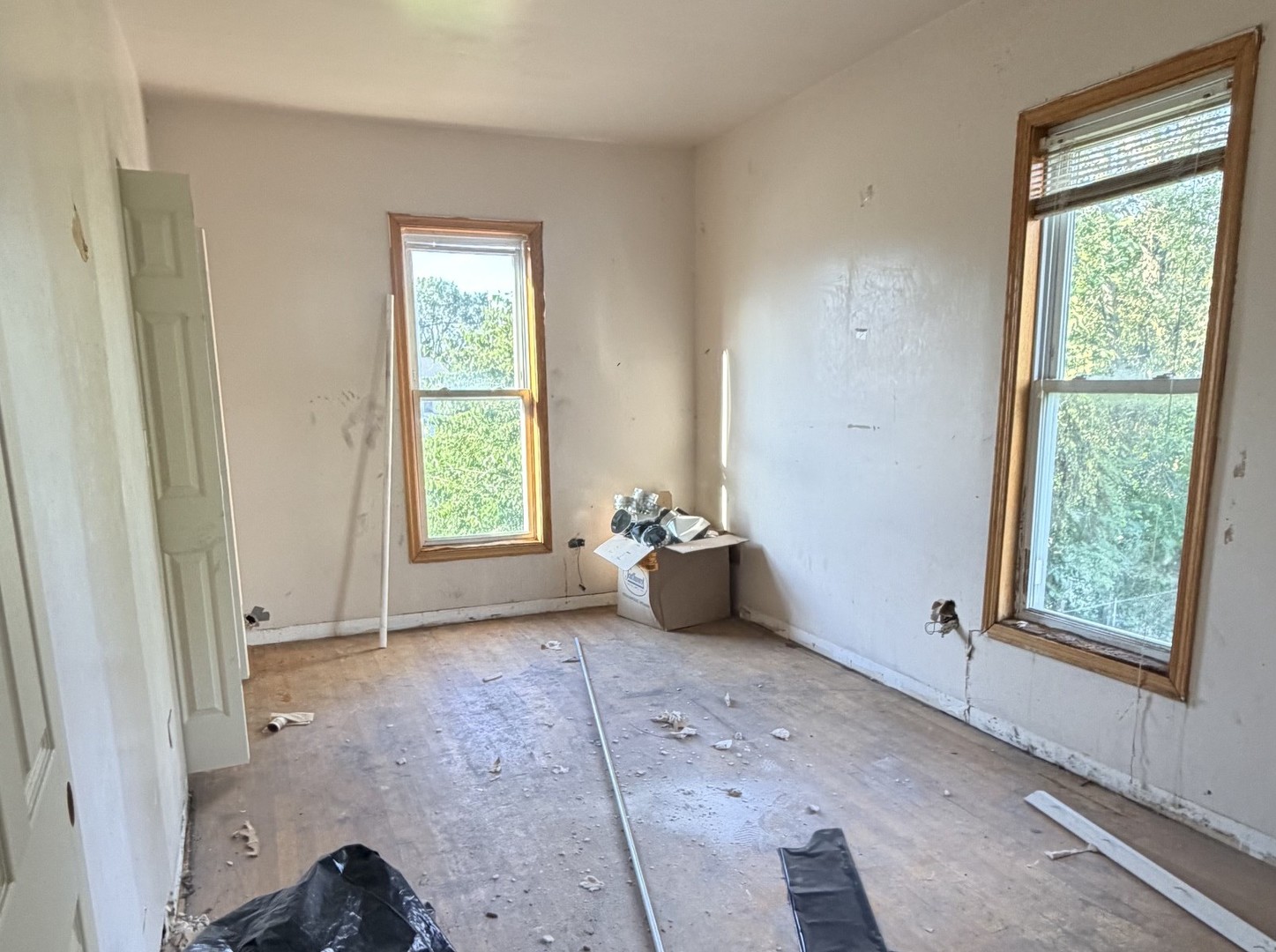 529 W Englewood Avenue Property Photo 7