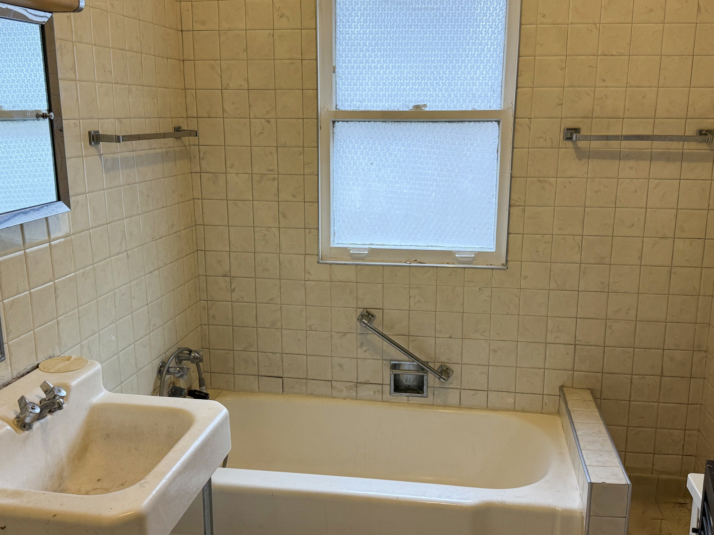 7343 S Prairie Avenue Property Photo 7
