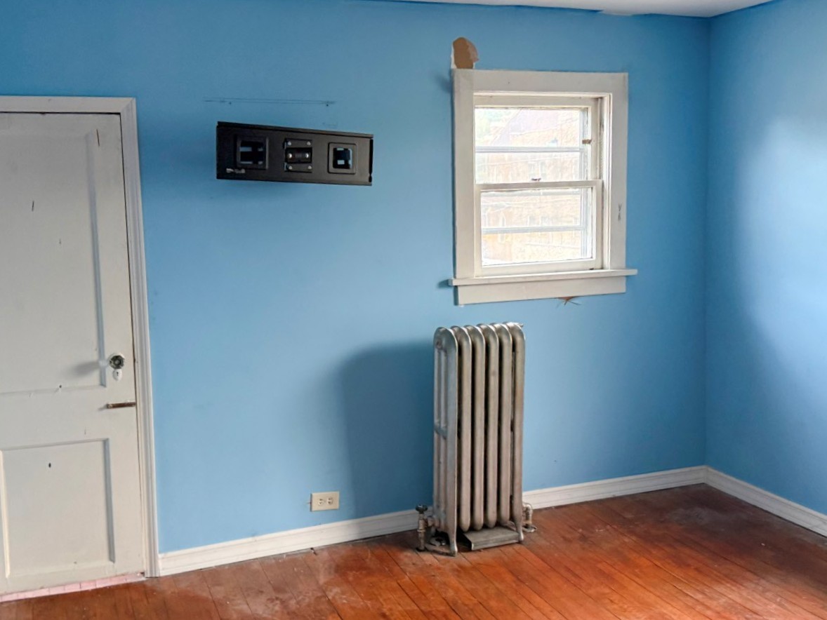 7343 S Prairie Avenue Property Photo 8