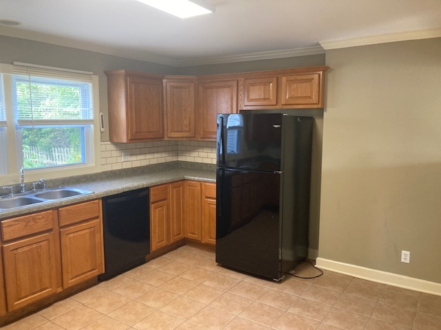 36608 N Lawrence Drive Property Photo 12