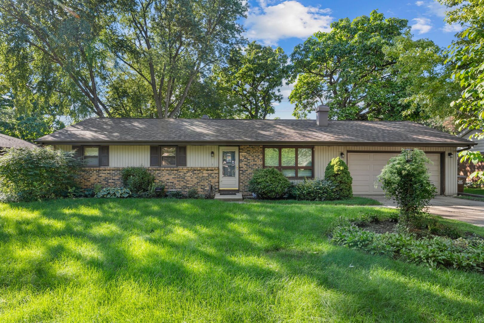 4555 Cinnamon Court Property Photo 1
