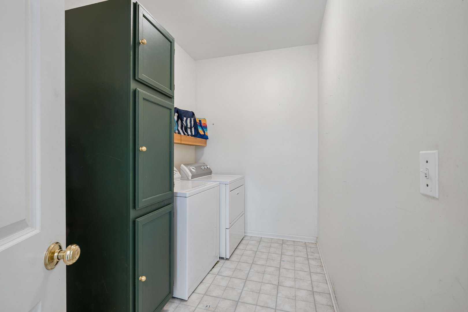 915 Charlton Road Property Photo 15