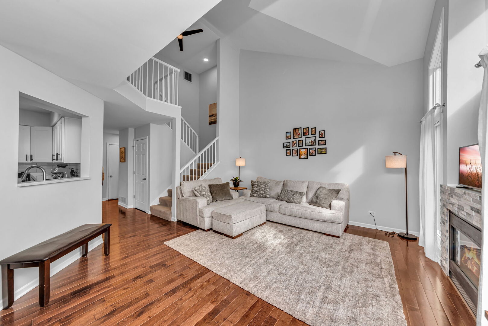 307 N Charles Avenue Property Photo 4