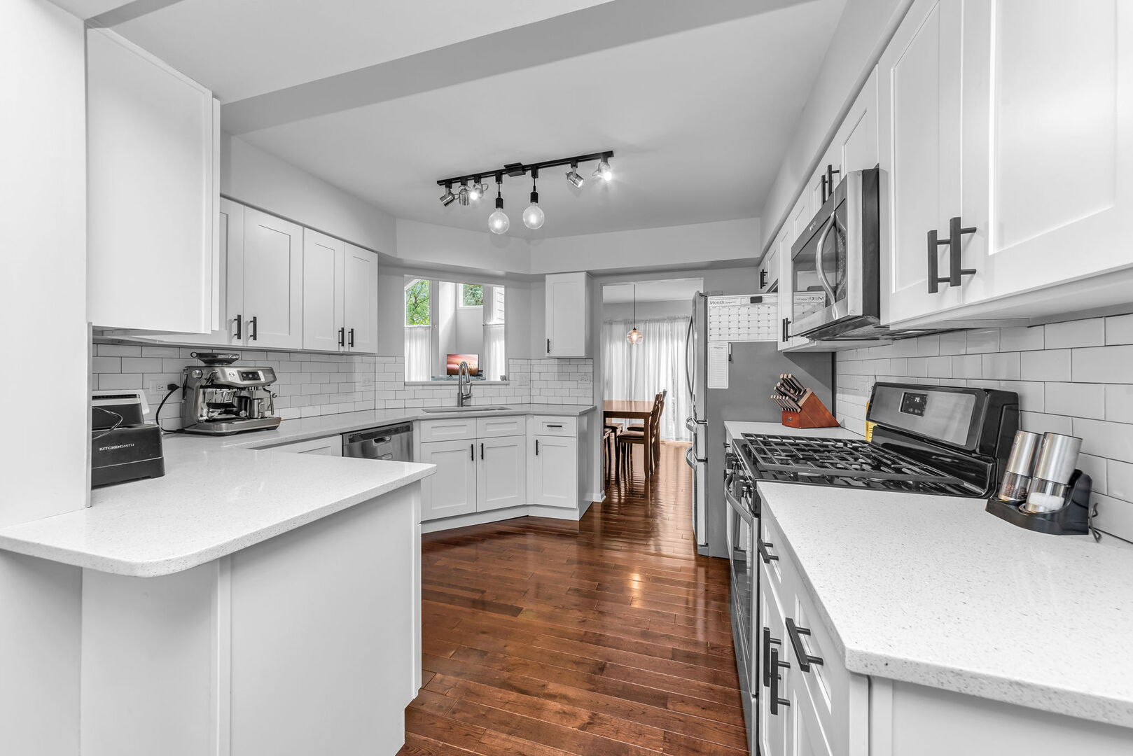 307 N Charles Avenue Property Photo 8
