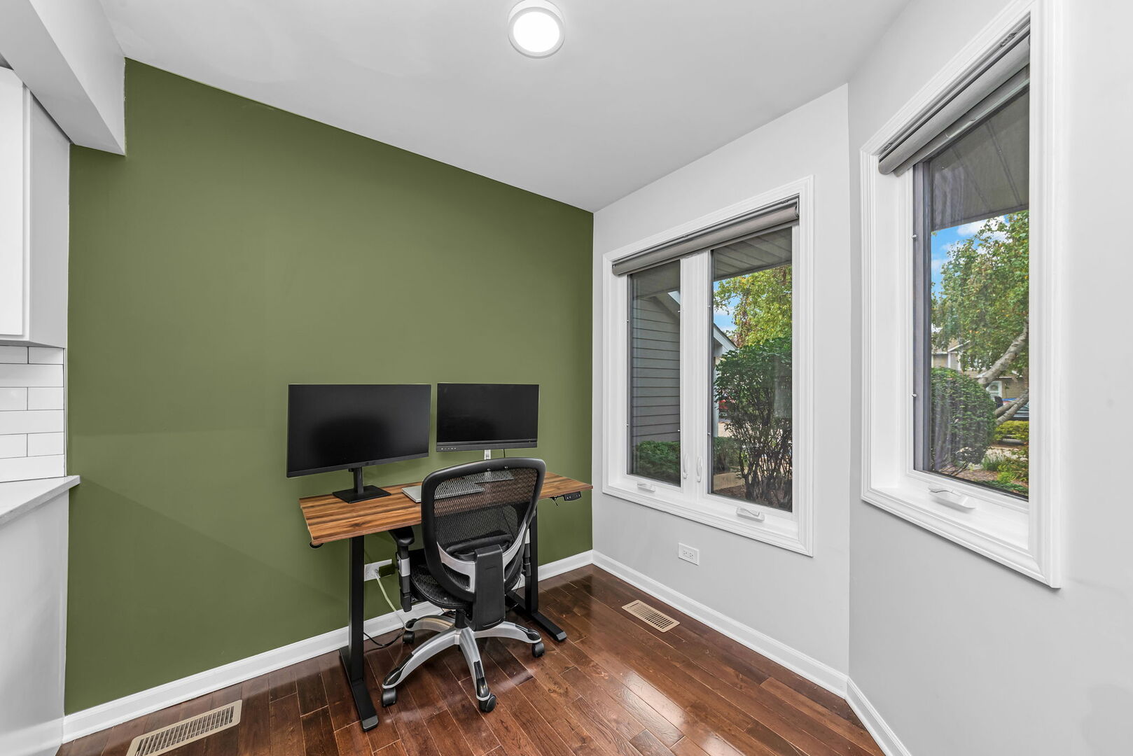 307 N Charles Avenue Property Photo 10