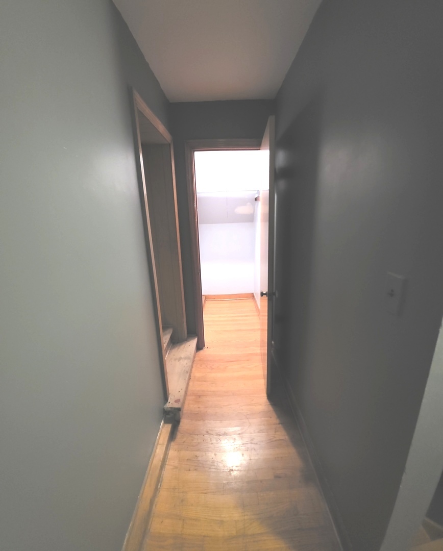 5247 W Fullerton Avenue Property Photo 14