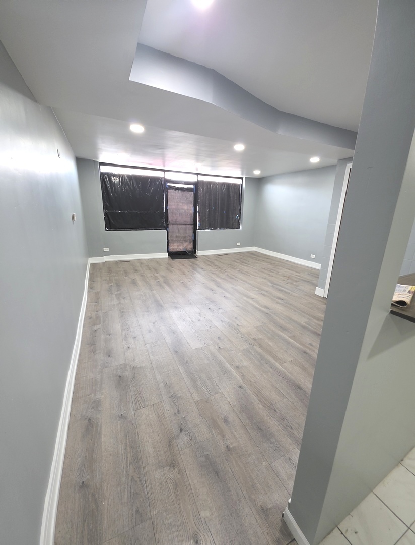 5247 W Fullerton Avenue Property Photo 16