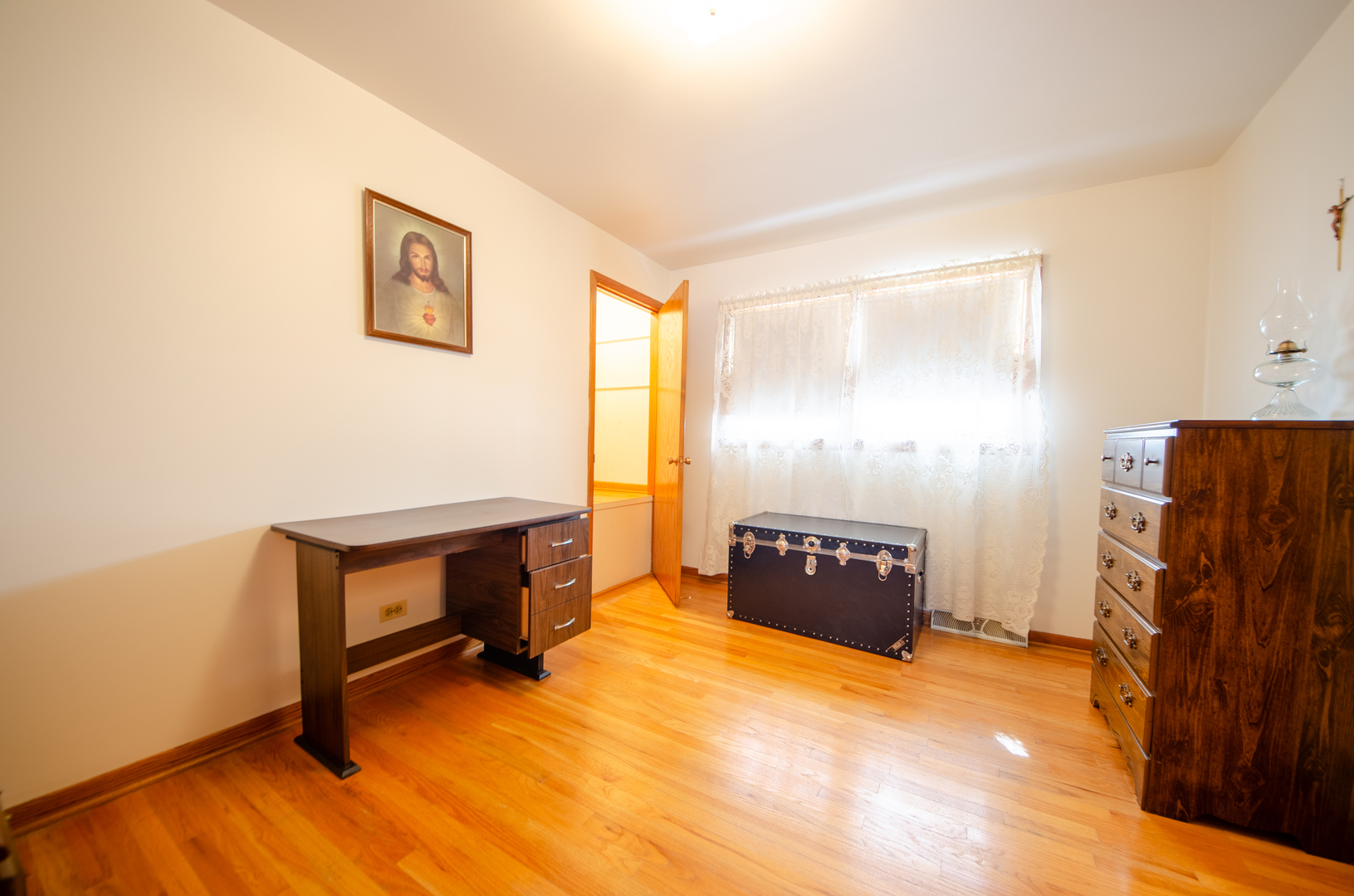 3836 N Oconto Avenue Property Photo 11