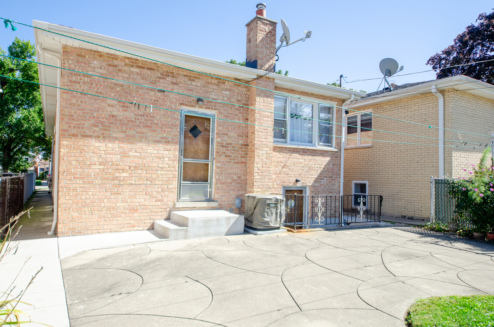 3836 N Oconto Avenue Property Photo 21