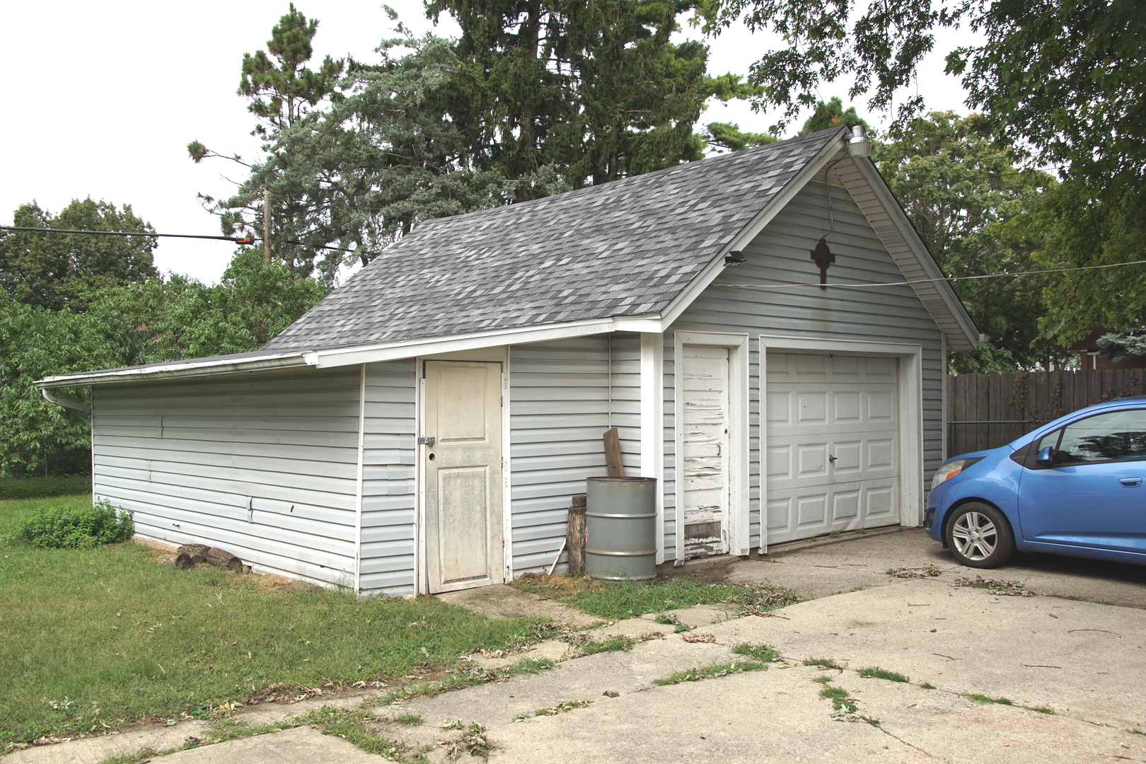 347 S S Lake Street Property Photo 4