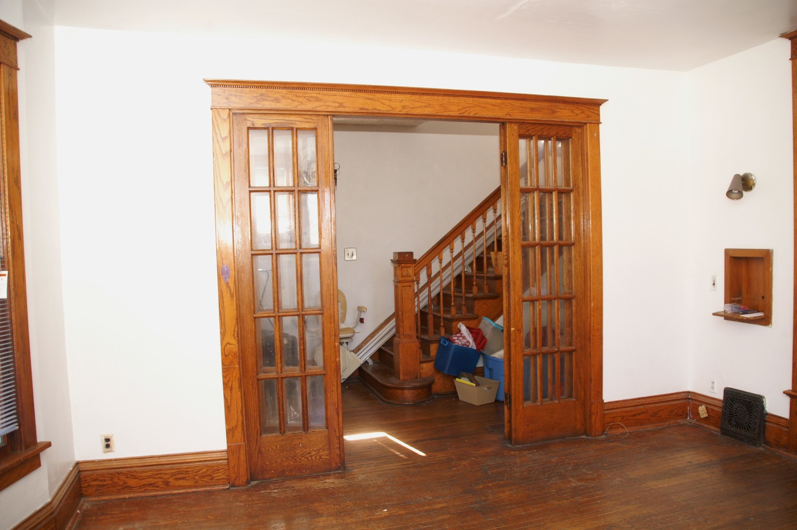 347 S S Lake Street Property Photo 6