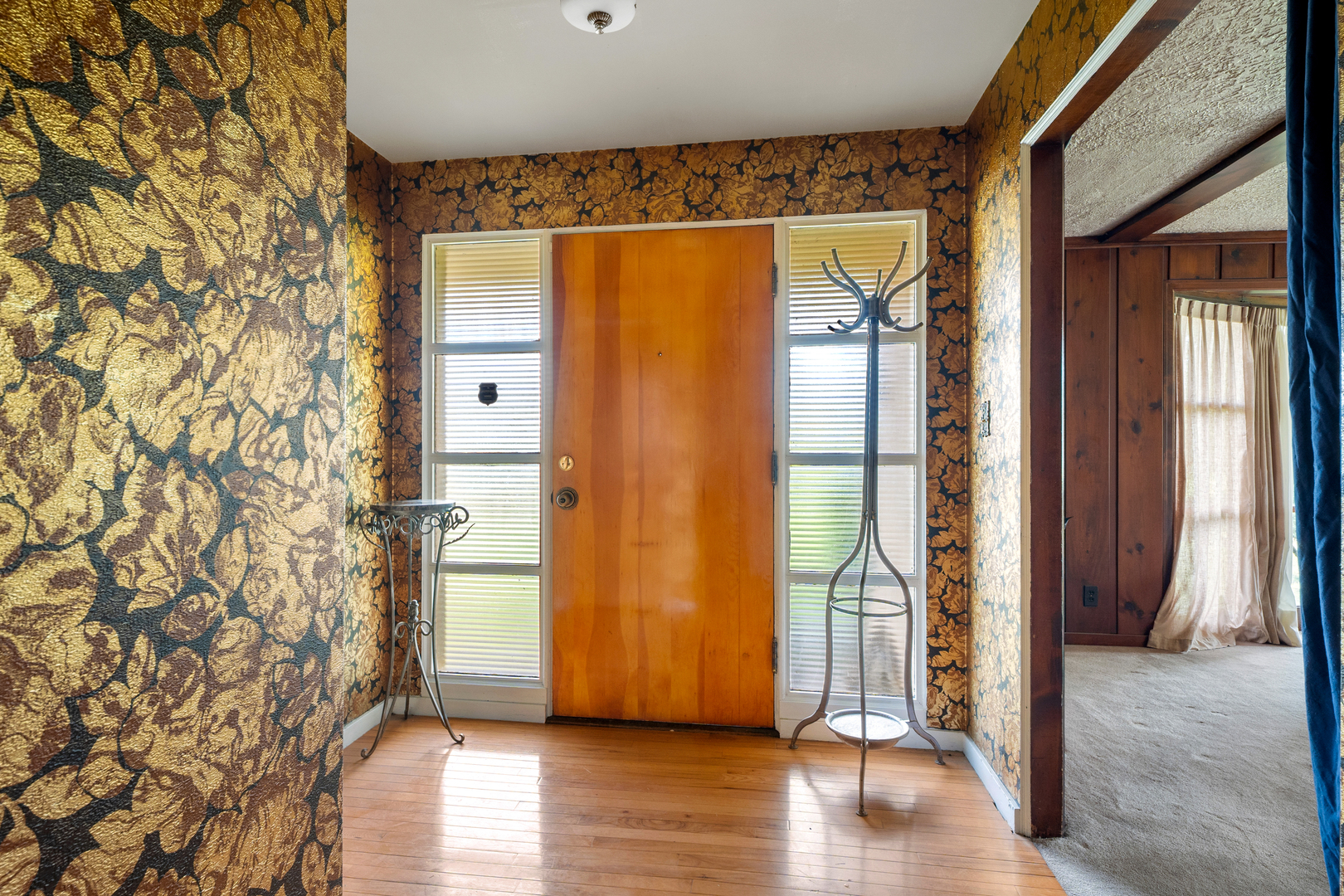 400 Sugar Creek Drive Property Photo 2
