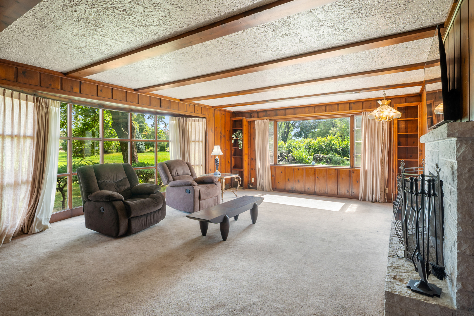 400 Sugar Creek Drive Property Photo 4
