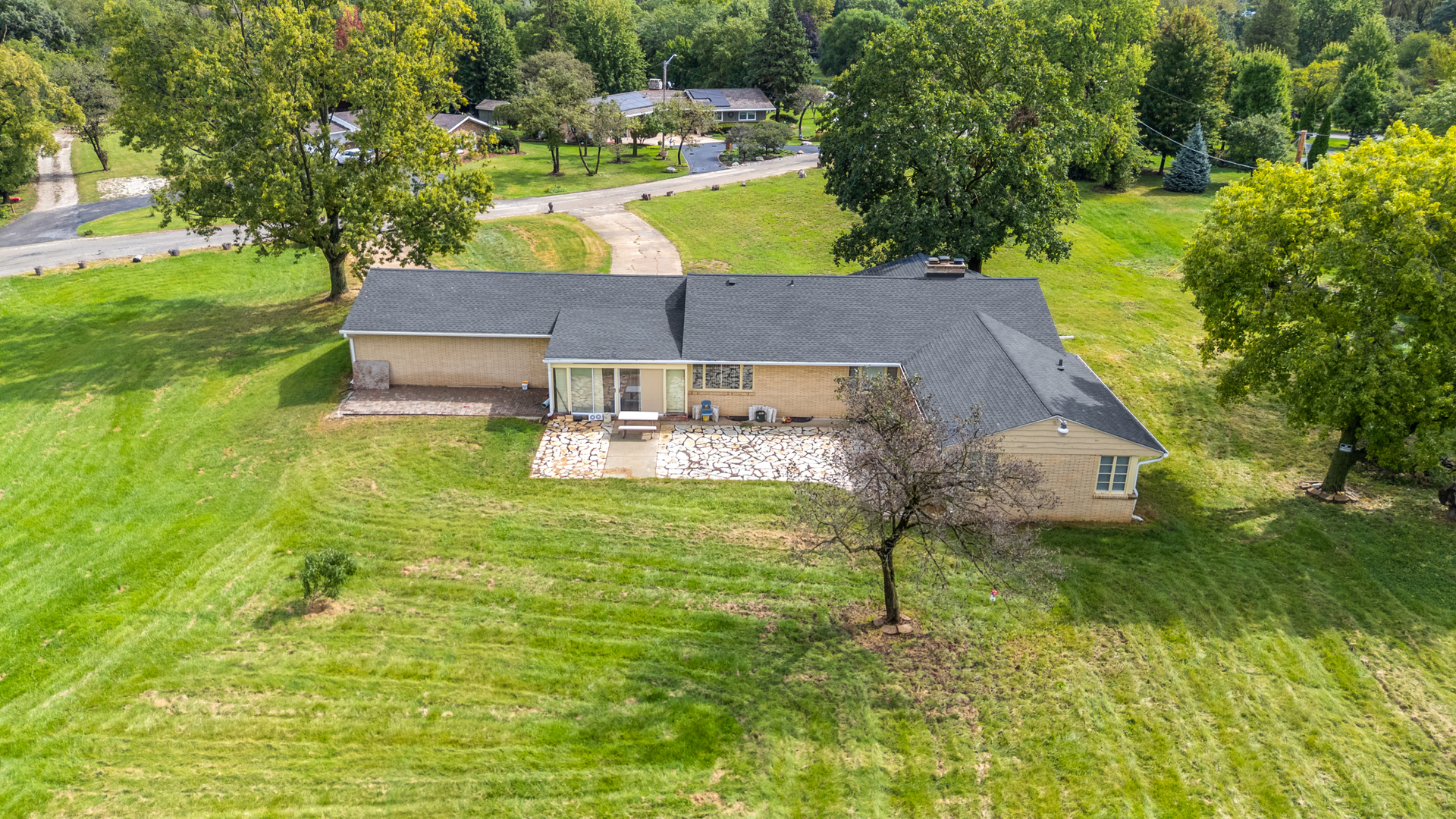 400 Sugar Creek Drive Property Photo 30