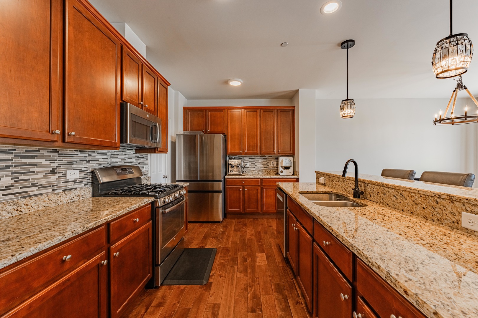 2832 Henley Lane Property Photo 4
