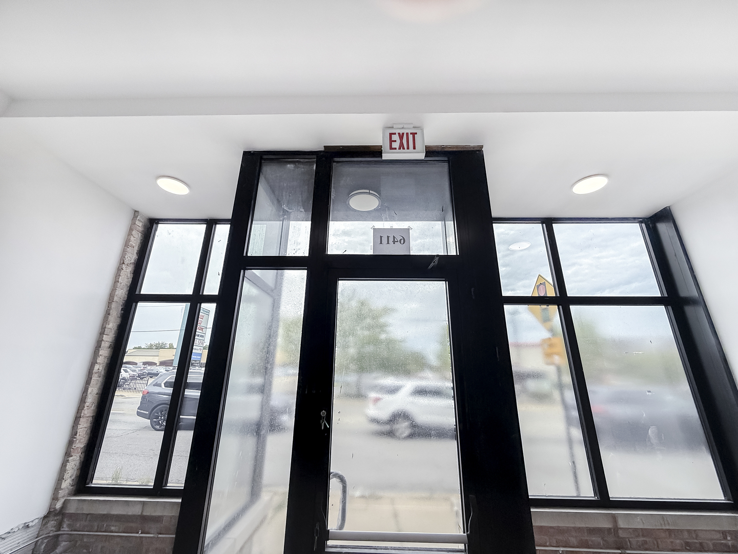 6411 W Irving Park Road Property Photo 4