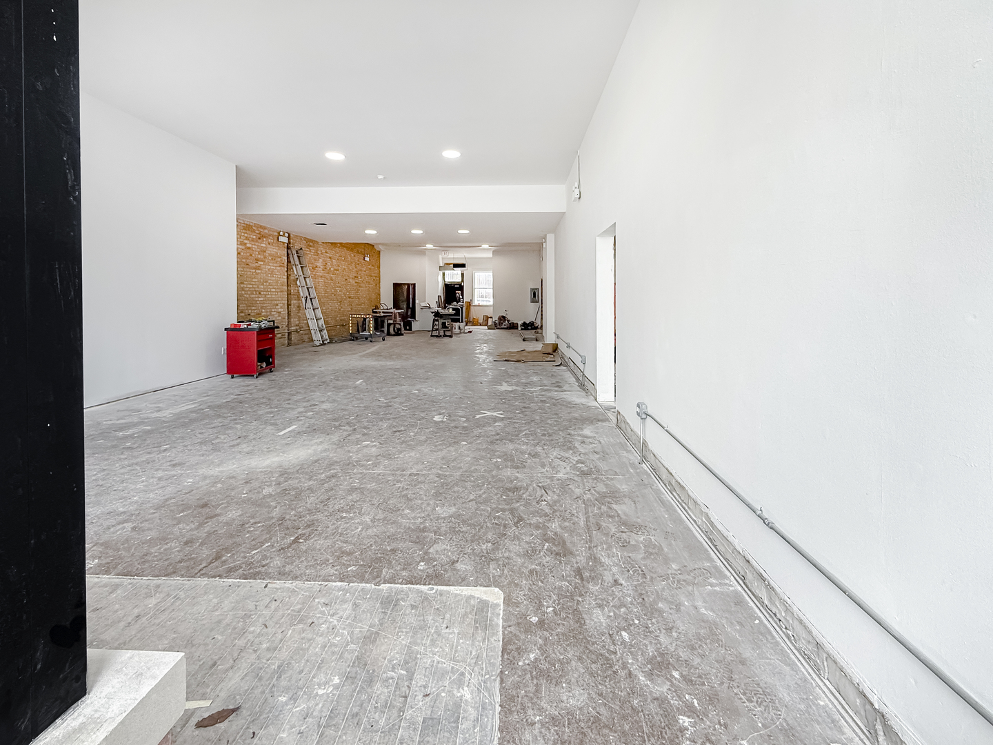 6411 W Irving Park Road Property Photo 5
