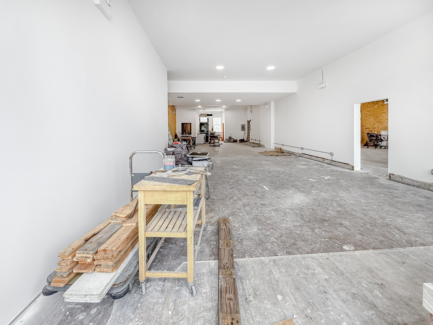 6411 W Irving Park Road Property Photo 6