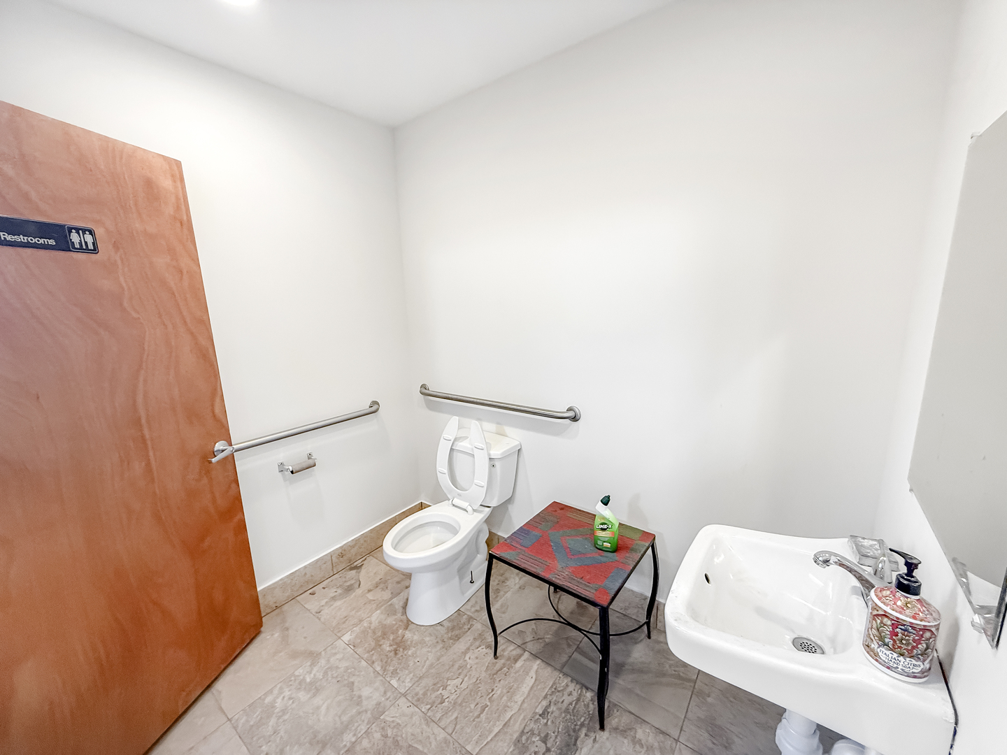 6411 W Irving Park Road Property Photo 7
