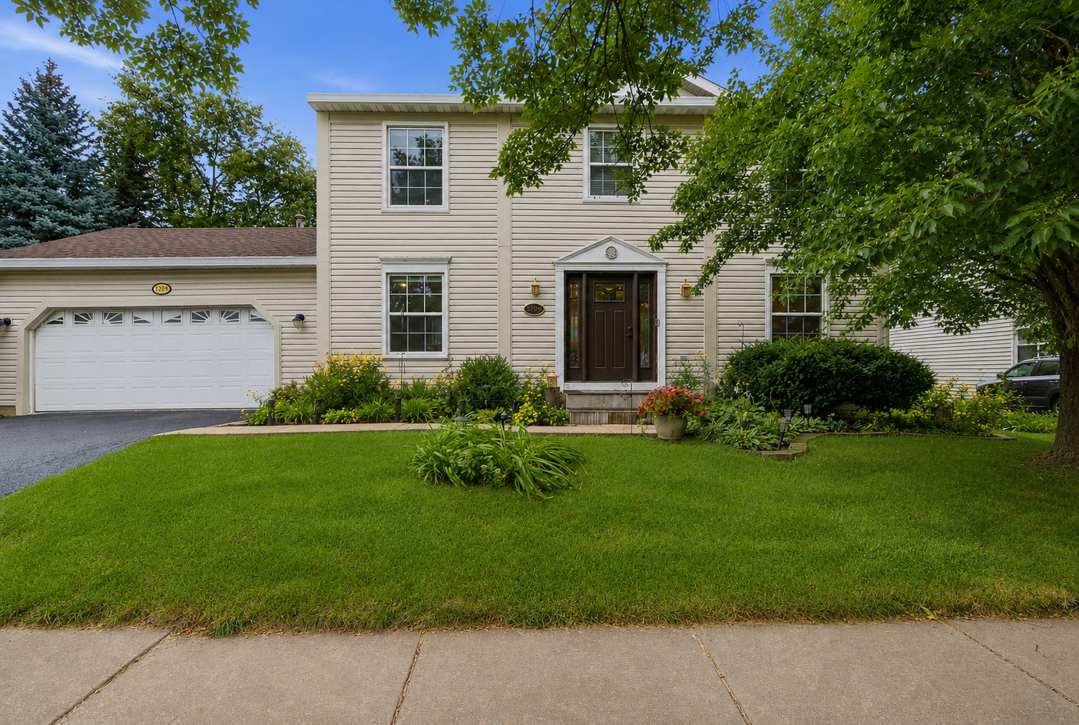 1209 River Oak Drive Property Photo 1
