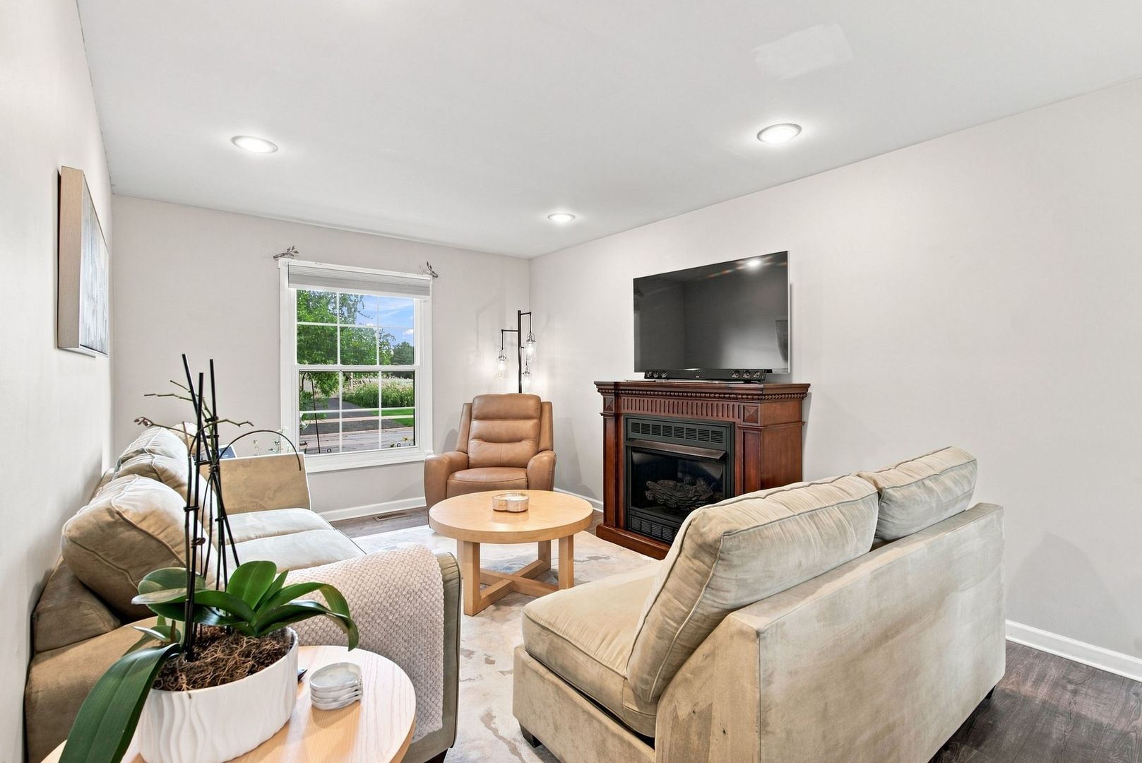 1209 River Oak Drive Property Photo 10