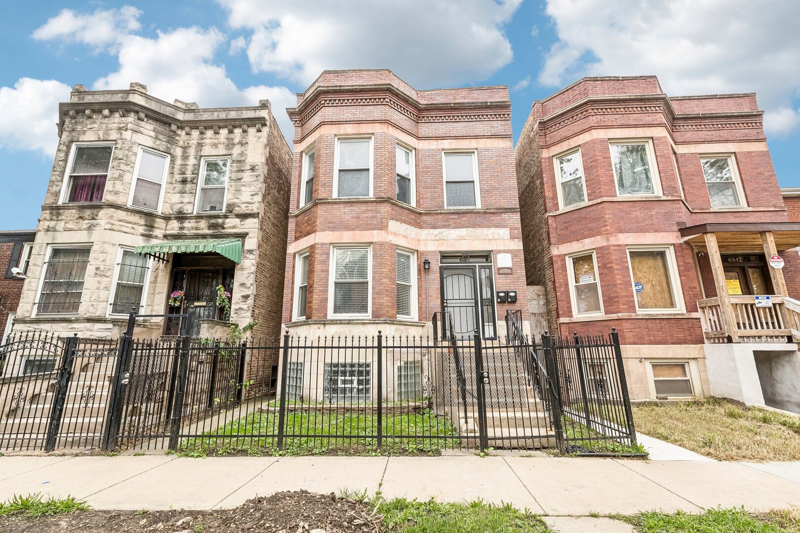 6344 S Eberhart Avenue Property Photo 1