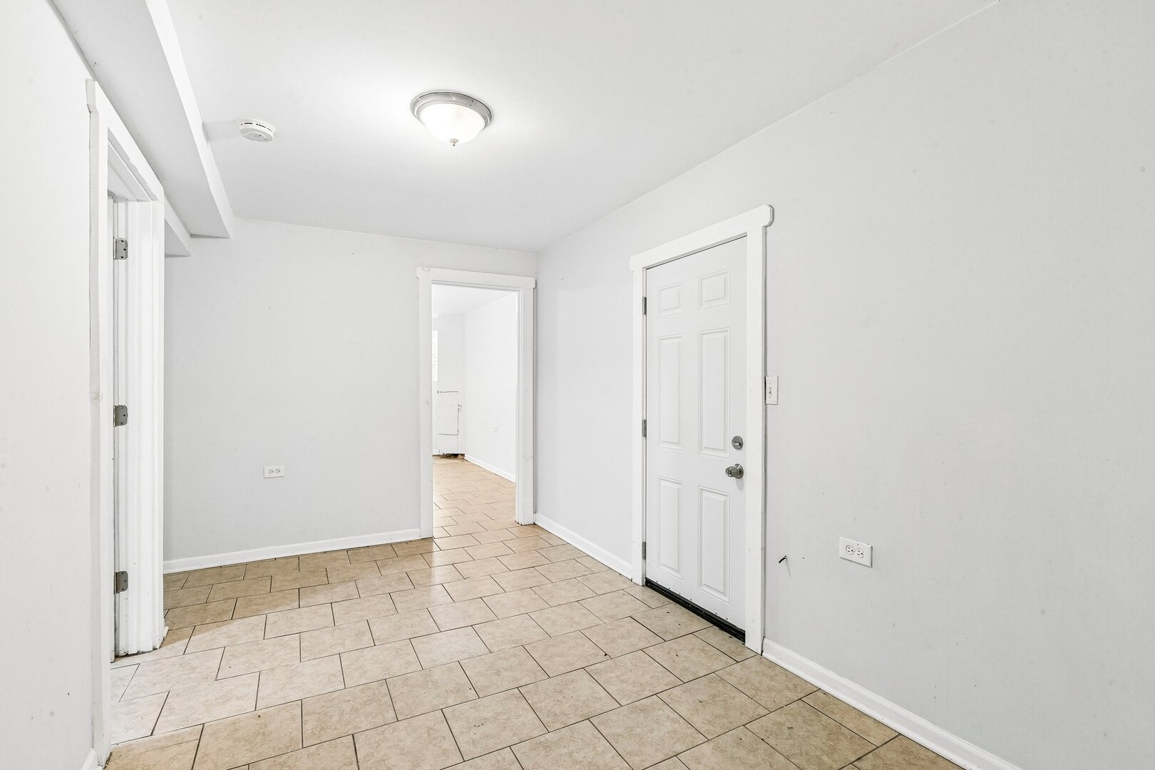 6344 S Eberhart Avenue Property Photo 17
