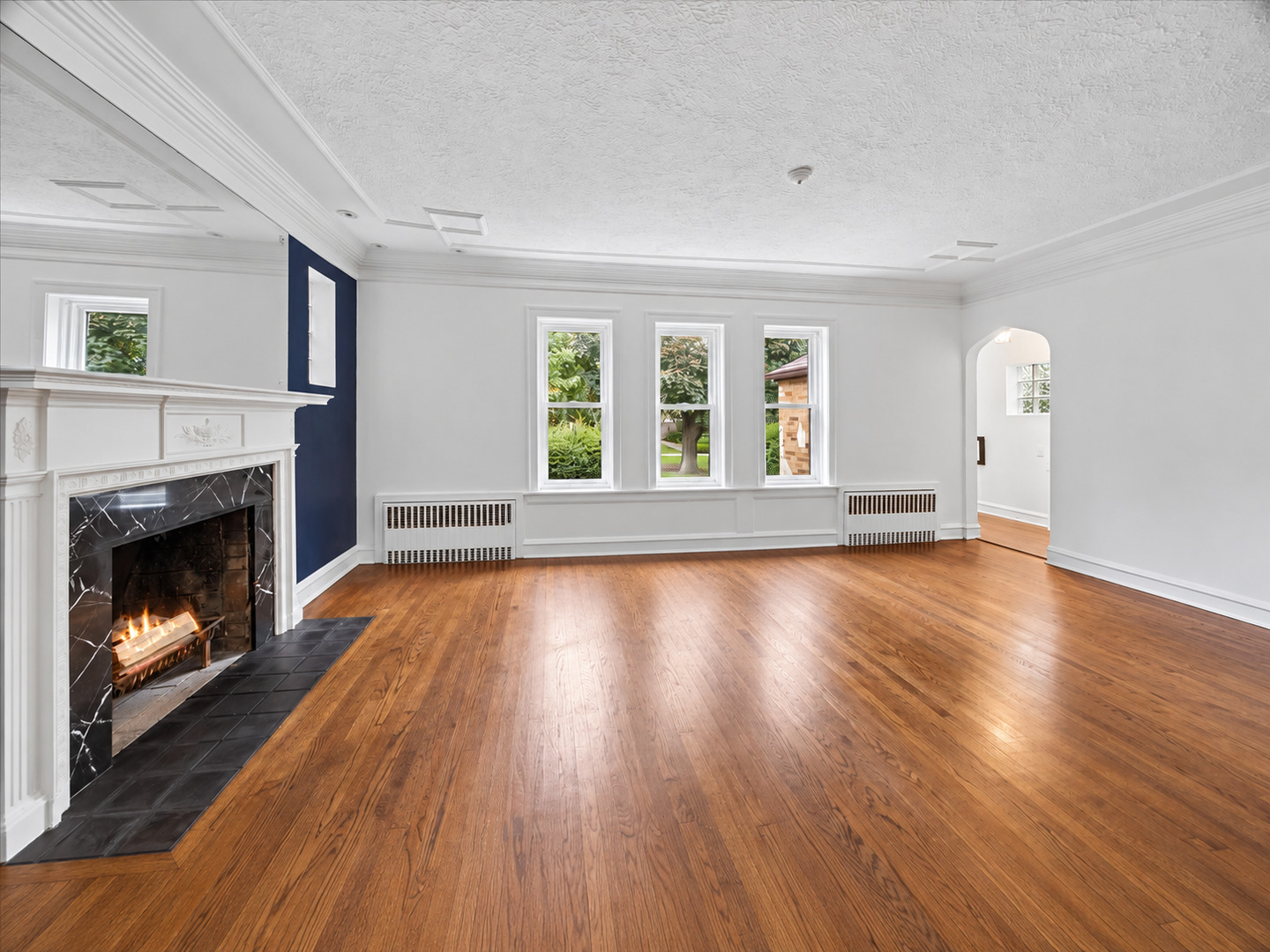 1749 N Newland Avenue Property Photo 3