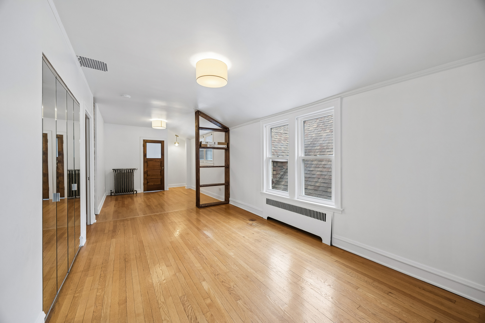 1749 N Newland Avenue Property Photo 16