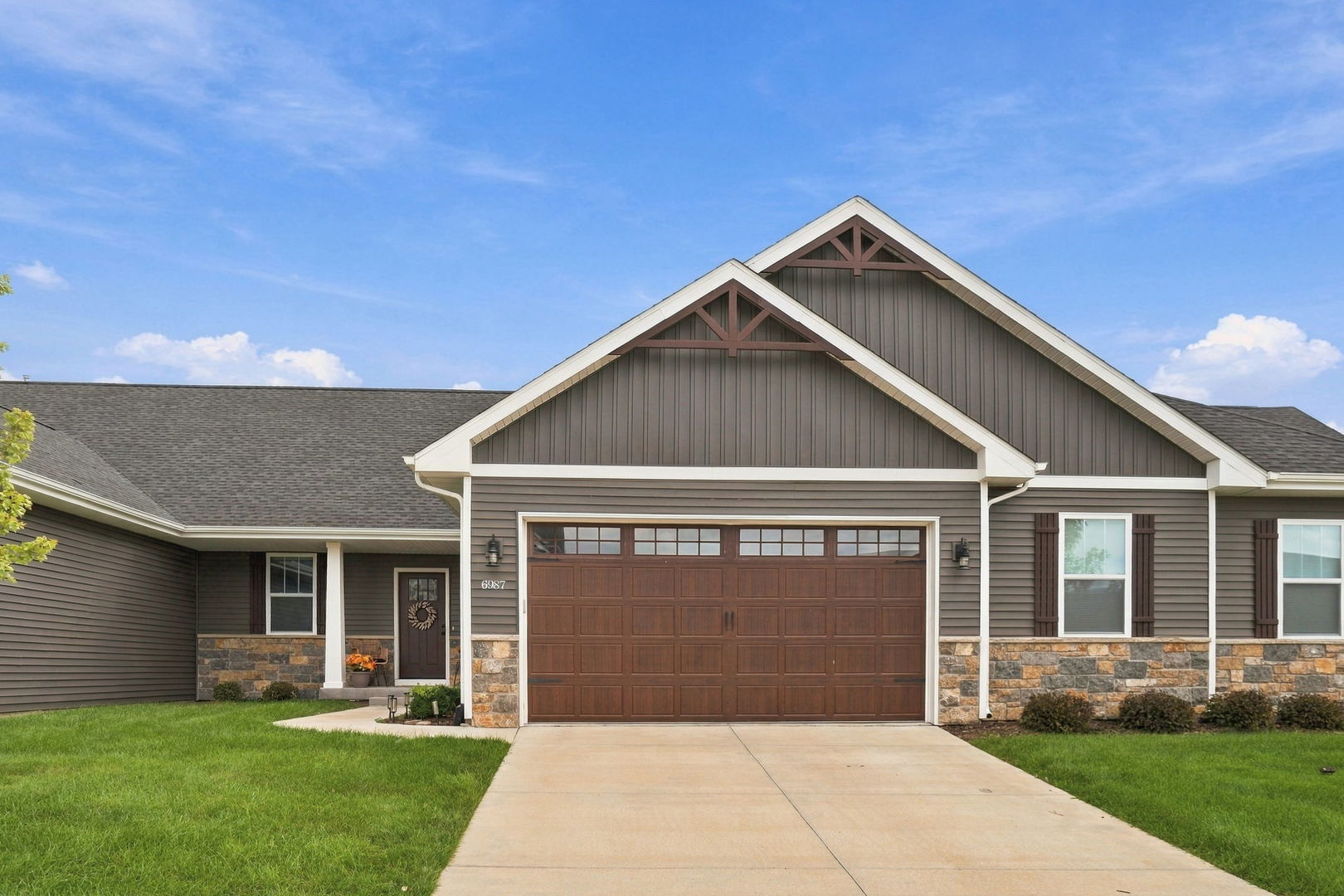 6987 Genesis Way Property Photo 1