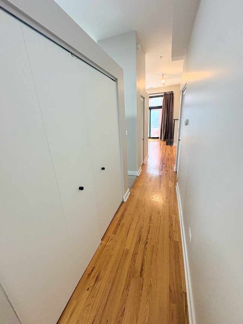 2 S Leavitt Street 308 Property Photo 4