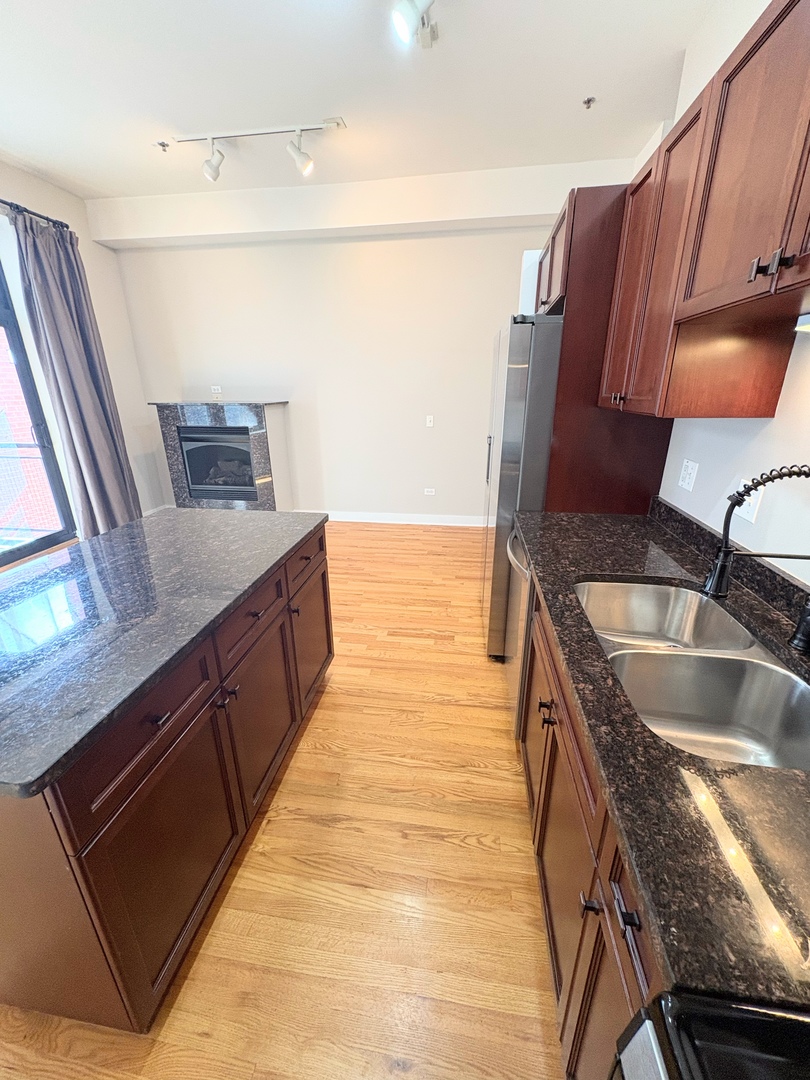 2 S Leavitt Street 308 Property Photo 12